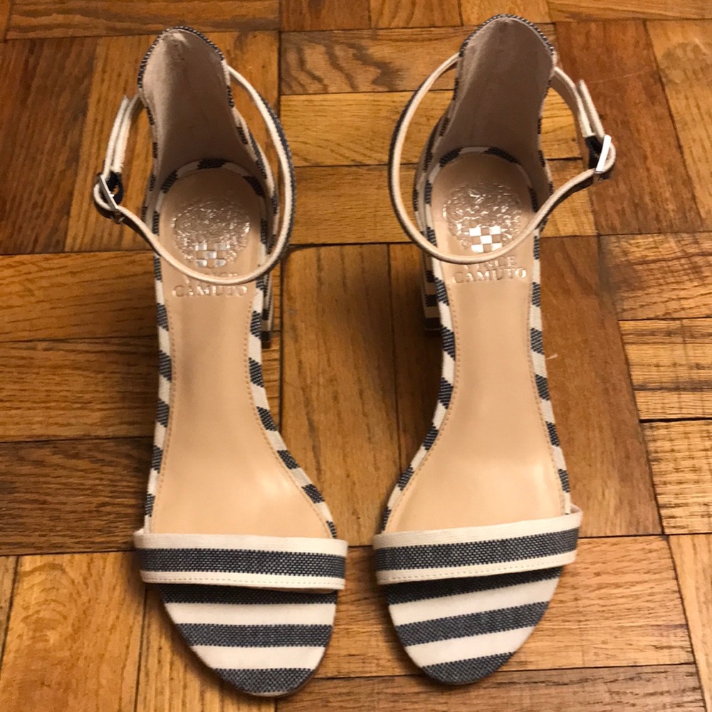 Women’s Vince Camuto Sz 7 Mairana Heels -Striped